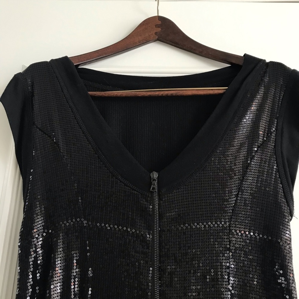 Dress - Picture 3 of 4